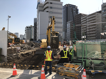 解体工事が進む泉岳寺駅地区