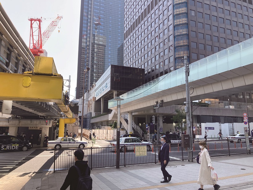 東京モノレール浜松町駅の建て替え工事現場の様子